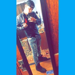 Meet your Posher, Justin